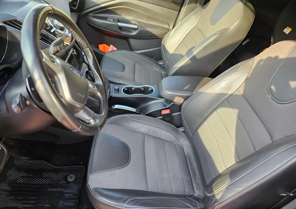 Ford Kuga cena 48900 przebieg: 207000, rok produkcji 2013 z Warszawa małe 436